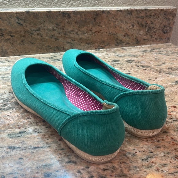NEW Women’s Talbots Palma Cotton Canvas Flats size 7.5 perfect for Christmas! 🎄 - Picture 7 of 8